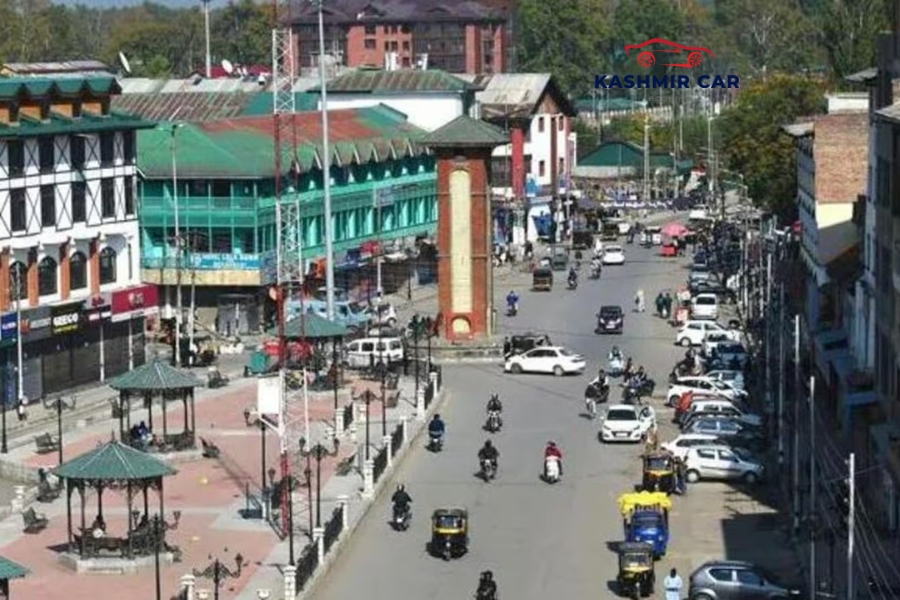 Srinagar car rental services in Lal Chowk